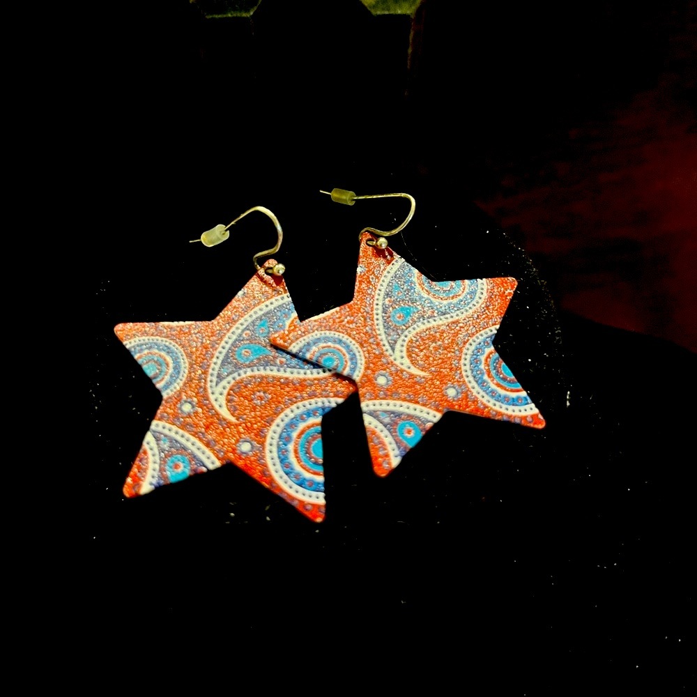 Red White andBlue Paisley Star Earrings - Picture 3 of 3